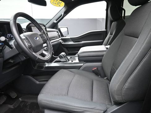 Used 2022 Ford F150 XLT w/ Equipment Group 302A High image 13