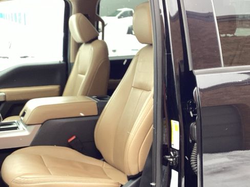 Used 2022 Ford F350 Lariat w/ Lariat Ultimate Package image 17