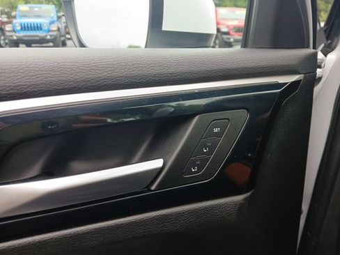 Used 2022 Mitsubishi Outlander SEL AWD/4WD image 36