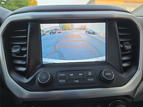 Used 2017 GMC Acadia SLT image 23