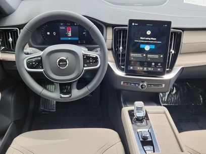 New 2026 Volvo XC90 T8 Plus w/ Protection Package Premier