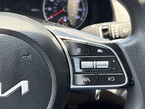 Used 2023 Kia Forte LXS FWD image 18