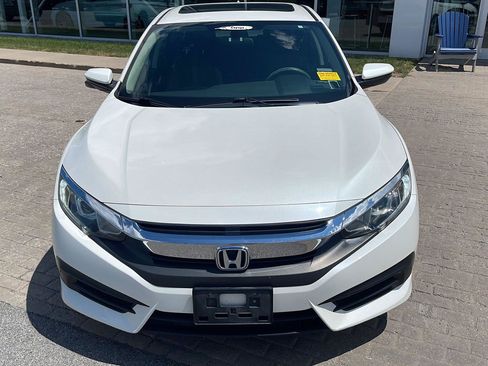 Used 2018 Honda Civic EX image 2