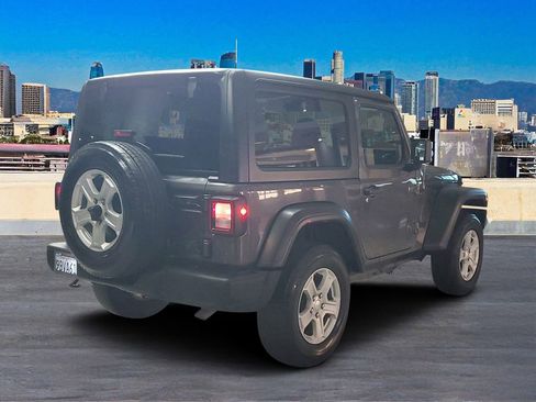 Used 2022 Jeep Wrangler Sport S image 4