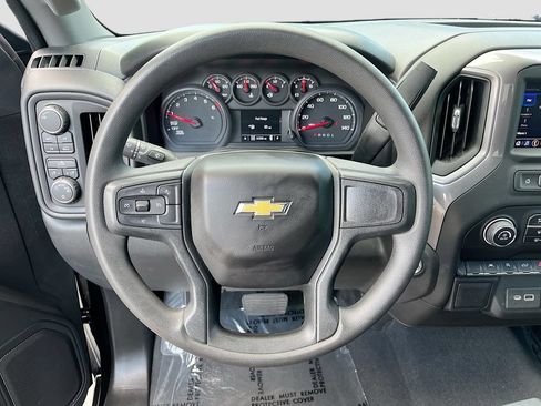Used 2023 Chevrolet Silverado 1500 Custom AWD/4WD image 11