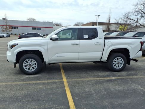 New 2026 Toyota Tacoma SR5 AWD/4WD image 4