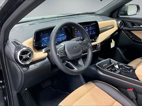 New 2026 Chevrolet Equinox ACTIV w/ Convenience Package III FWD image 8