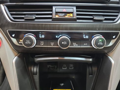 Used 2021 Honda Accord EX-L image 21