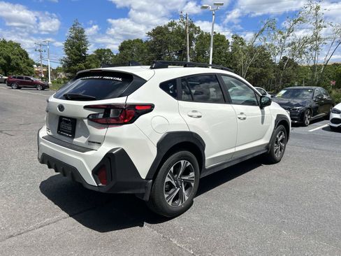 Used 2026 Subaru Crosstrek 2.5i Premium AWD/4WD image 3