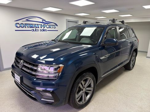 Used 2019 Volkswagen Atlas SEL R-Line AWD/4WD image 2