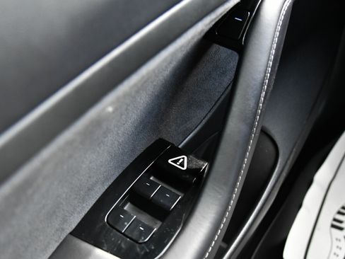 Used 2020 Tesla Model 3 Standard Range RWD image 30