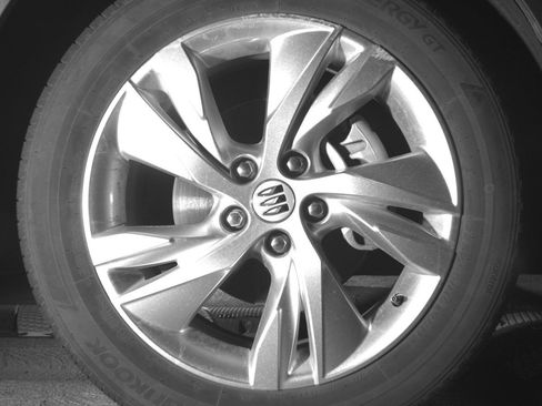 Used 2025 Buick Encore GX Preferred AWD/4WD image 13
