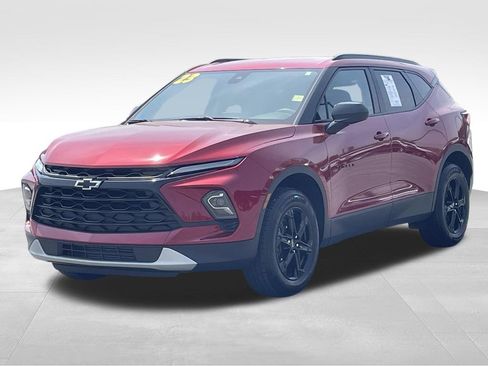 Used 2023 Chevrolet Blazer LT w/ Convenience Package FWD image 8