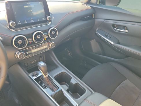 Certified 2025 Nissan Sentra SR image 33