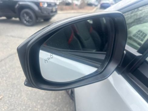New 2026 Toyota Prius Plug-In Hybrid FWD image 7