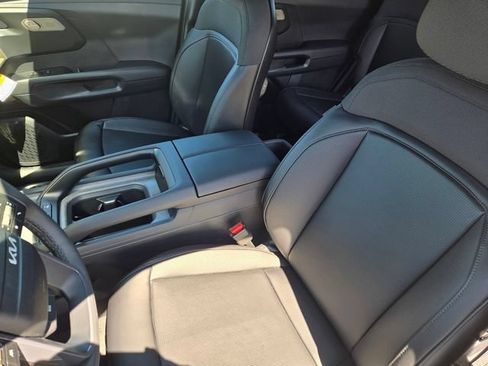 New 2027 Kia Telluride S FWD image 18