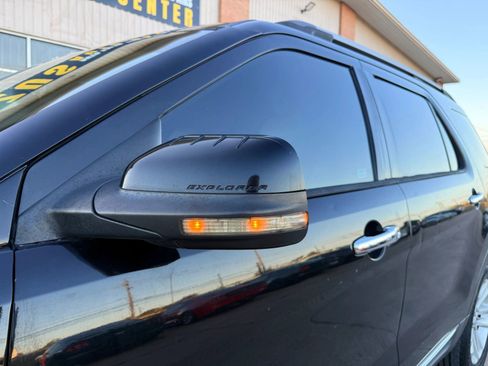 Used 2012 Ford Explorer XLT image 13