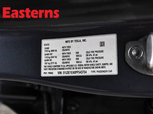 Used 2023 Tesla Model 3 Standard Range RWD image 29