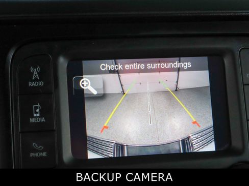 Used 2024 RAM 2500 Tradesman w/ Chrome Appearance Group image 19