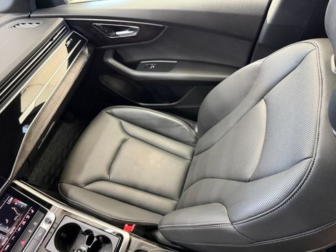 Used 2021 Audi Q8 Premium Plus w/ Premium Plus Package AWD/4WD image 35