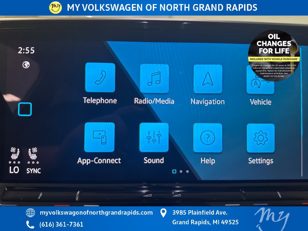 Used 2024 Volkswagen Atlas SE AWD/4WD image 22