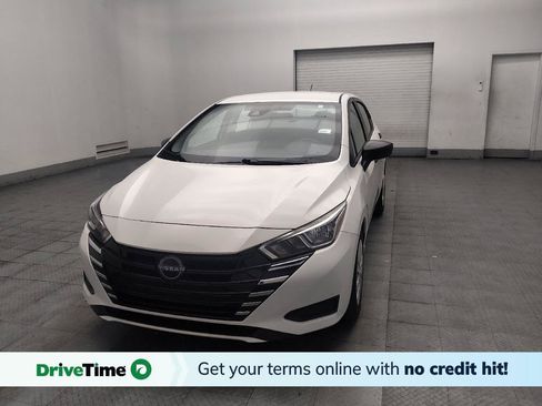 Used 2024 Nissan Versa S w/ Trunk Package FWD image 1