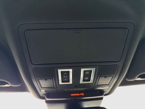 Used 2018 Jaguar F-PACE Prestige AWD/4WD image 35
