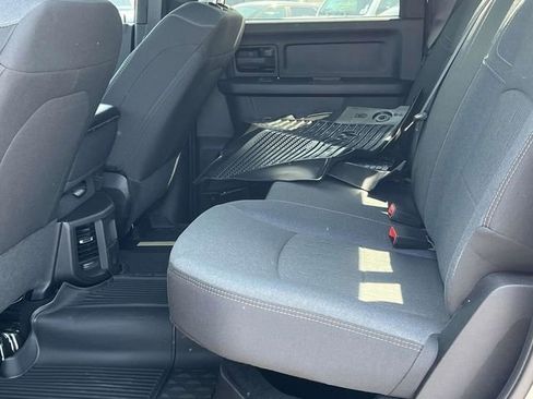 Used 2024 RAM 2500 Tradesman w/ Chrome Appearance Group image 13