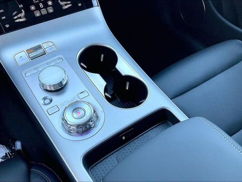 New 2026 Genesis GV70 2.5T Select image 8