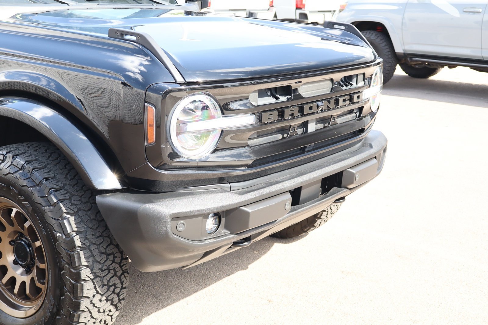 Used 2022 Ford Bronco Outer Banks AWD/4WD image 9