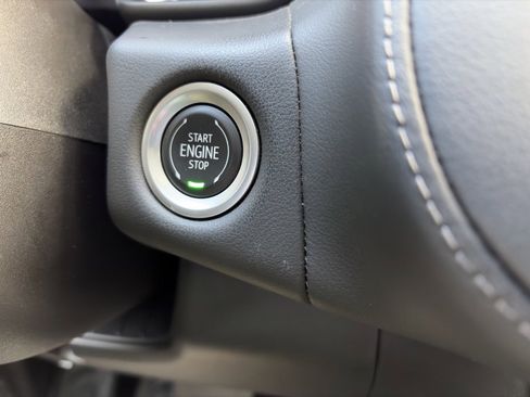 Used 2022 Chevrolet Tahoe 2WD image 23