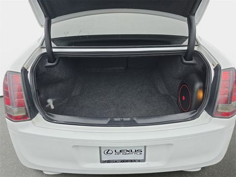 Used 2014 Chrysler 300 S image 14