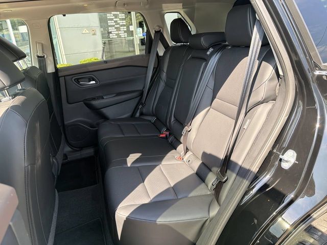 Certified 2023 Nissan Rogue SV w/ SV Premium B Package AWD/4WD image 23