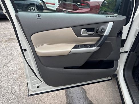 Used 2013 Ford Edge SE image 30