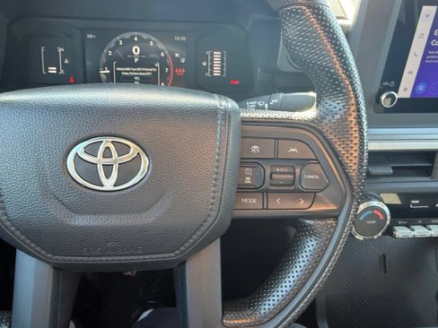 Used 2024 Toyota Tacoma TRD Sport AWD/4WD image 20