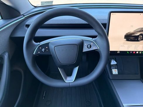Used 2024 Tesla Model 3 Standard Range RWD image 18