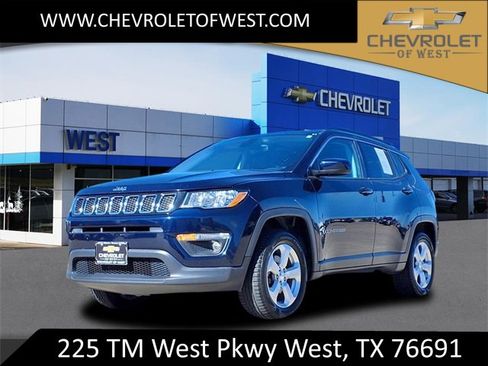 Used 2018 Jeep Compass Latitude w/ Safe & Security Group image 1