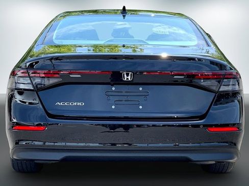 Used 2024 Honda Accord EX image 3