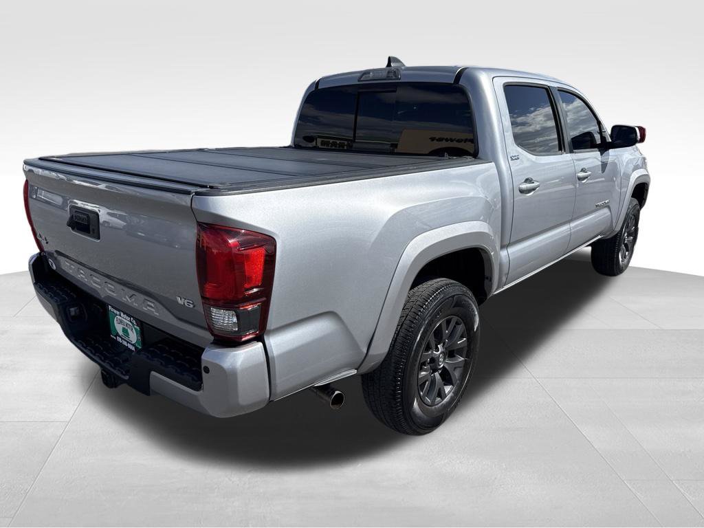 Used 2020 Toyota Tacoma SR5 AWD/4WD image 6