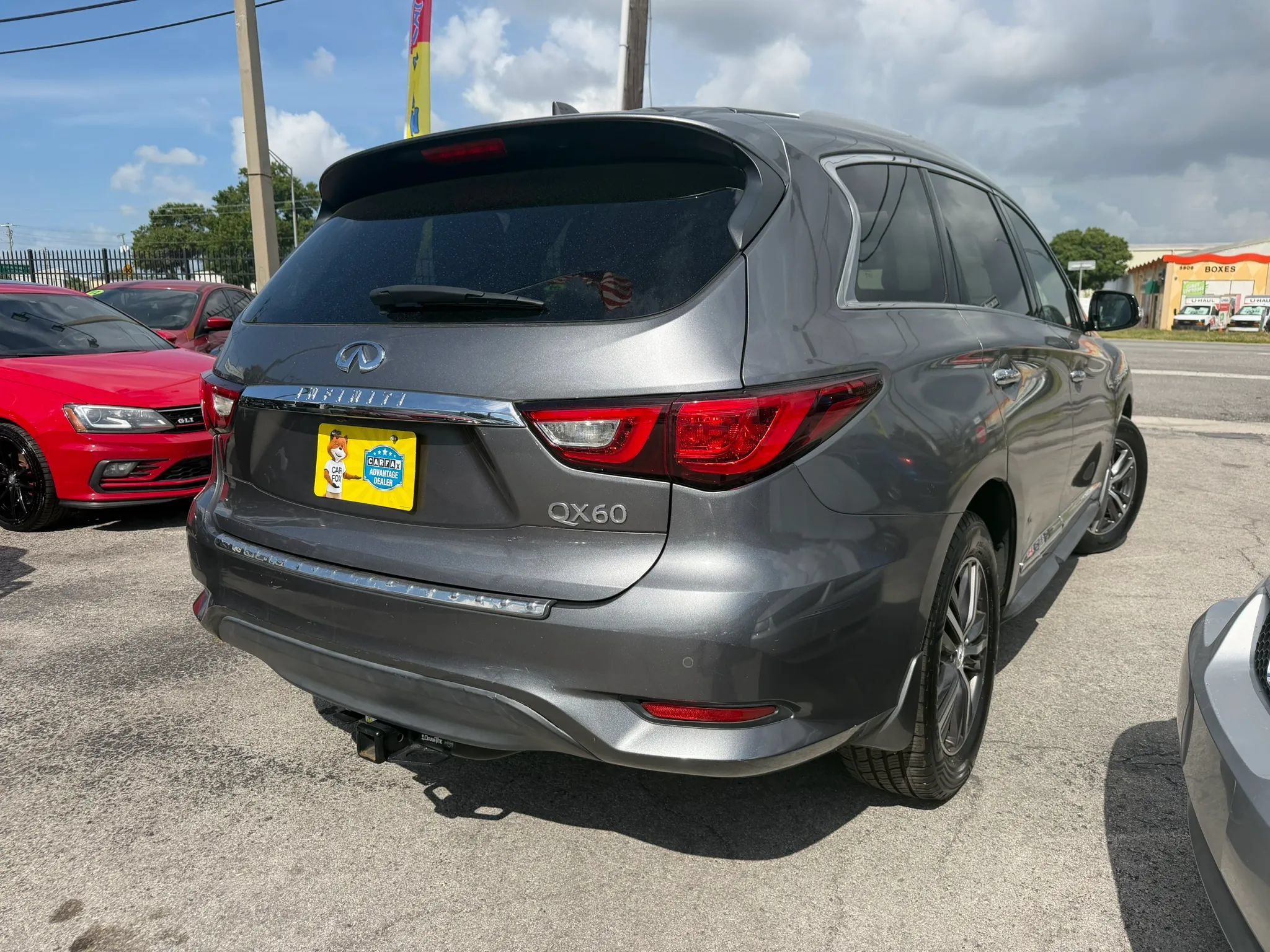 Used 2017 INFINITI QX60 Luxe w/ Premium Plus Package AWD/4WD image 4