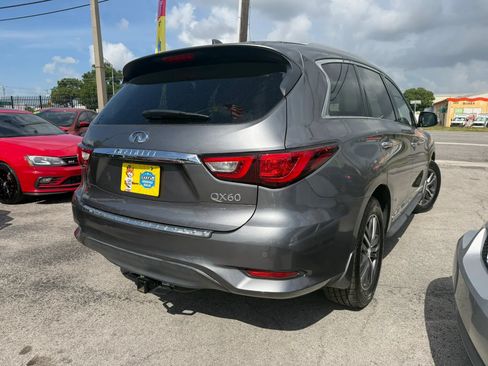 Used 2017 INFINITI QX60 Luxe w/ Premium Plus Package AWD/4WD image 4
