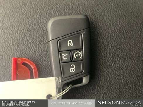 Used 2022 Volkswagen Tiguan SE R-Line AWD/4WD image 47