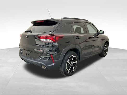 Used 2022 Chevrolet TrailBlazer RS w/ Sun and Liftgate Package FWD image 5