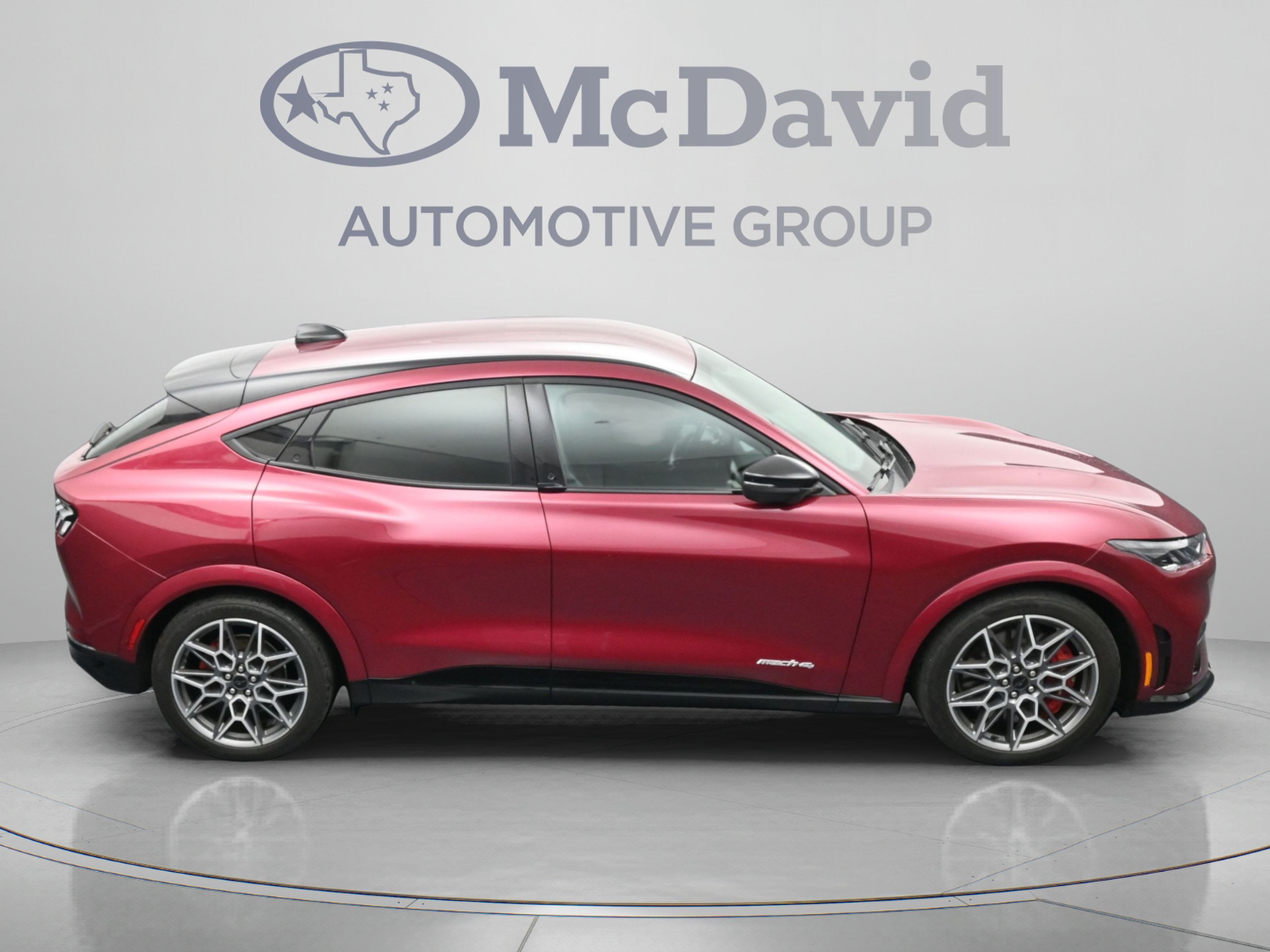 Used 2025 Ford Mustang Mach-E GT AWD/4WD image 40
