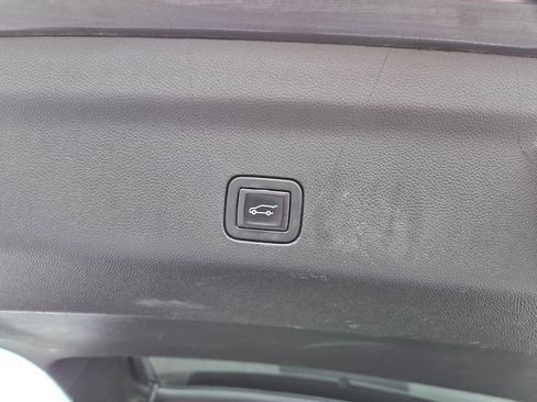 Used 2023 GMC Yukon SLT w/ Max Trailering Package image 13