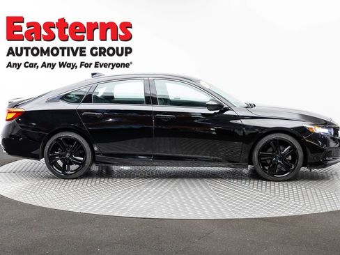 Used 2022 Honda Accord Sport image 4