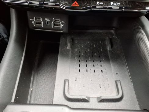 Used 2025 Dodge Durango R/T AWD/4WD image 26