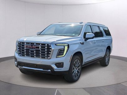 New 2026 GMC Yukon Denali w/ Sun & Power Step Package