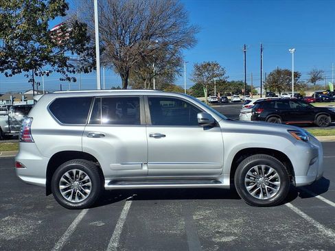 Used 2017 Lexus GX 460 Luxury image 4
