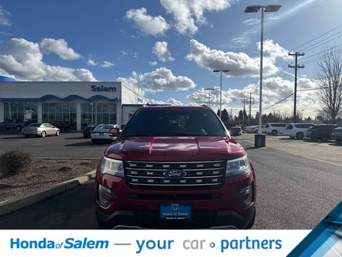 Used 2017 Ford Explorer Limited image 6